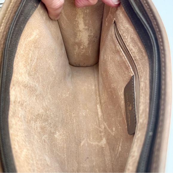 GUCCI GG Supreme Clutch Bag Purse Beige Brown Monogram Gold Hardware - Picture 13 of 15